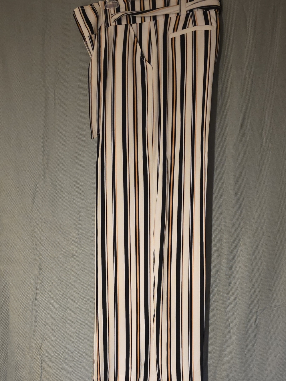 High-Rise Vertical Stripe Wide-Leg Pants - Cream & Black